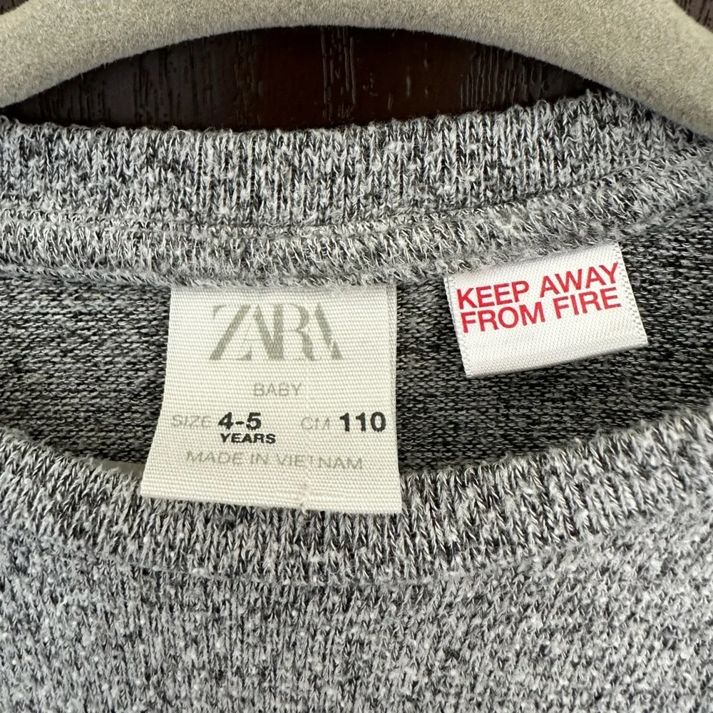 3/$15 Zara Kids Weekend Mood Sweater Gray Knit Pullover Long Sleeve Top Size 4-5